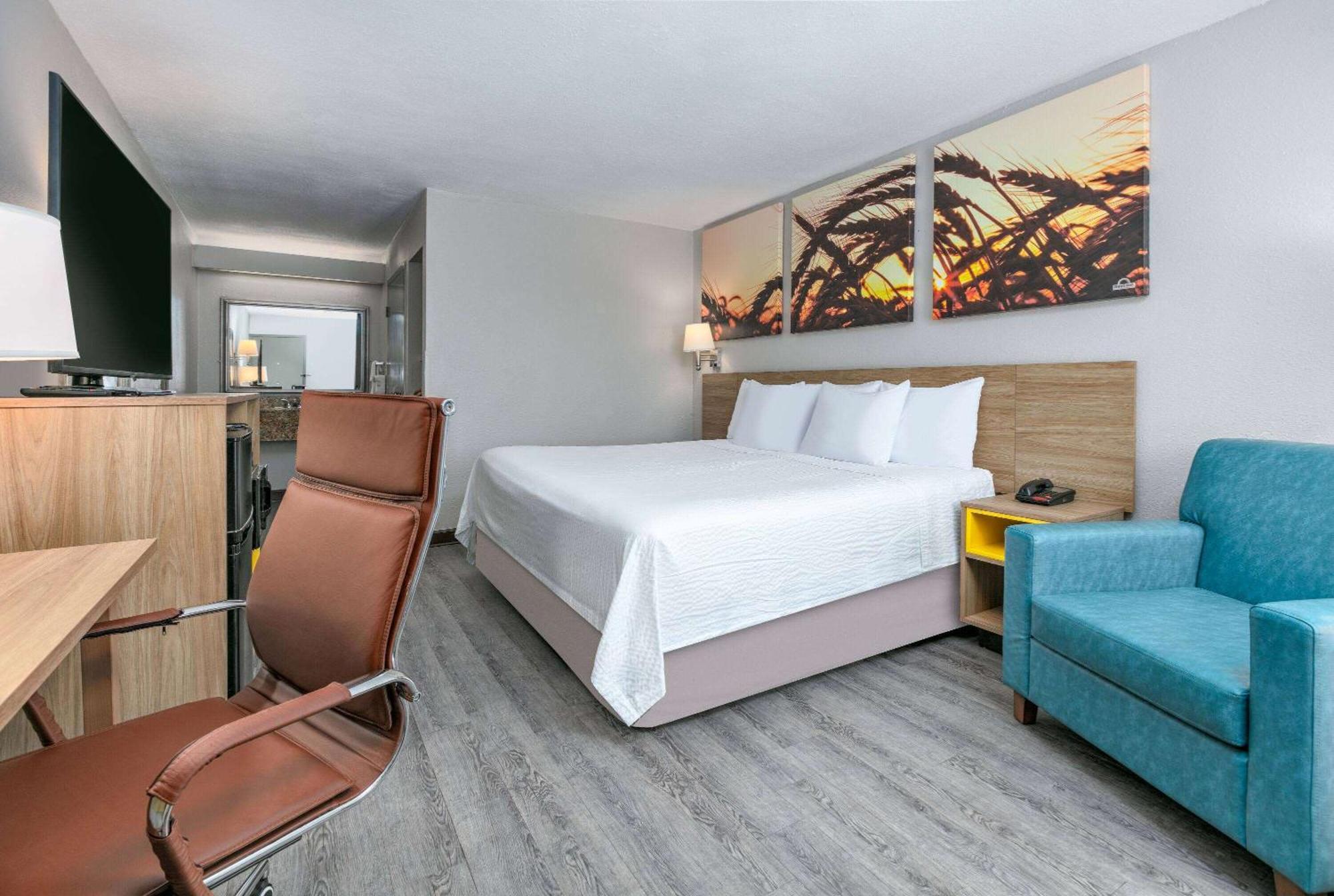 Days By Wyndham Ms Hotel 2*
