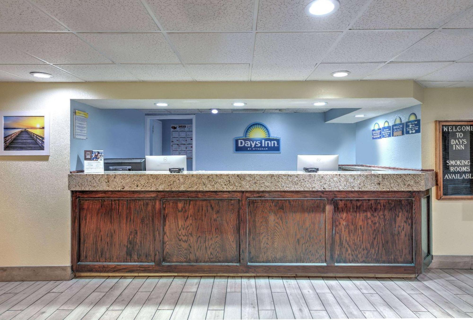 Days By Wyndham Ms Greenville